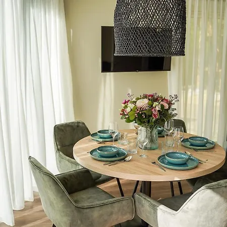 Met Hottub & Sauna | 2 Personen - Valley Nyaraló Wekerom